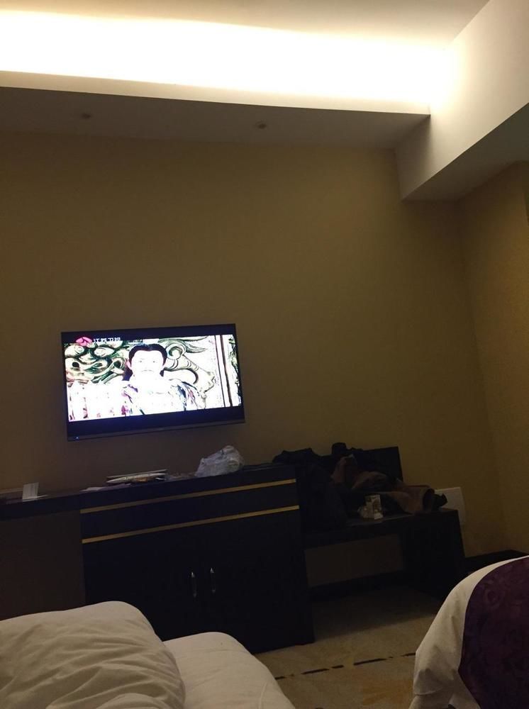 Yj Intl. Hotel Ta-mien-chen Bagian luar foto