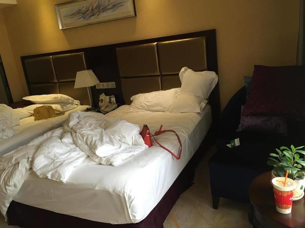 Yj Intl. Hotel Ta-mien-chen Bagian luar foto